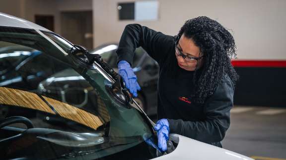 Tecnica carglass a substituir vidro da carglass