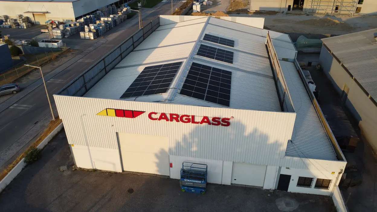 vista aérea do pavilhão da agência da carglass coimbrões